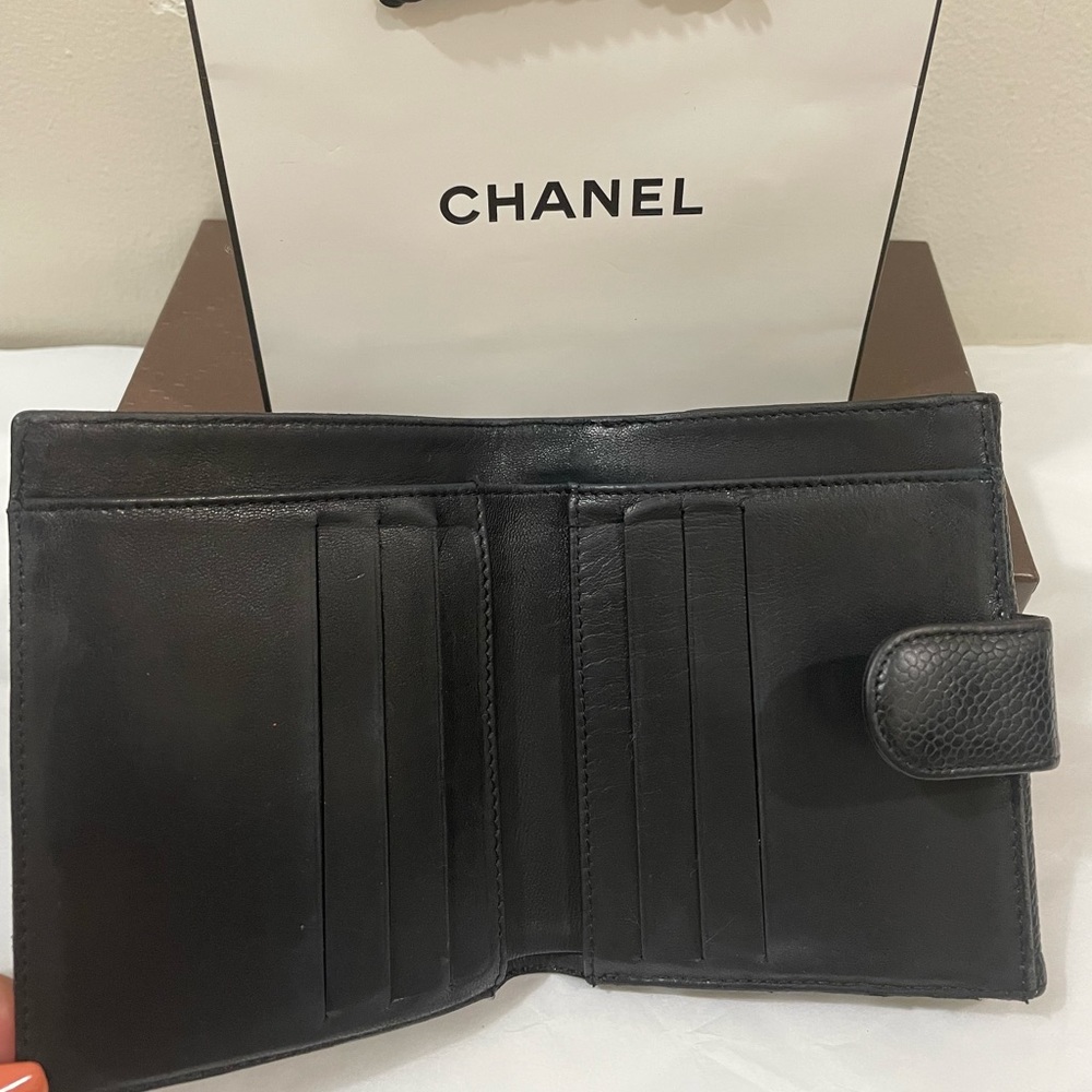 Soldā¼ļøš¤CHANEL Compact Wallet in Caviar Leatherš¤ - Picture 6 of 16